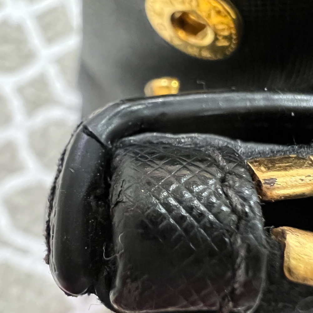 Large Prada Galleria Saffiano Black Leather Bag - Picture 4 of 16